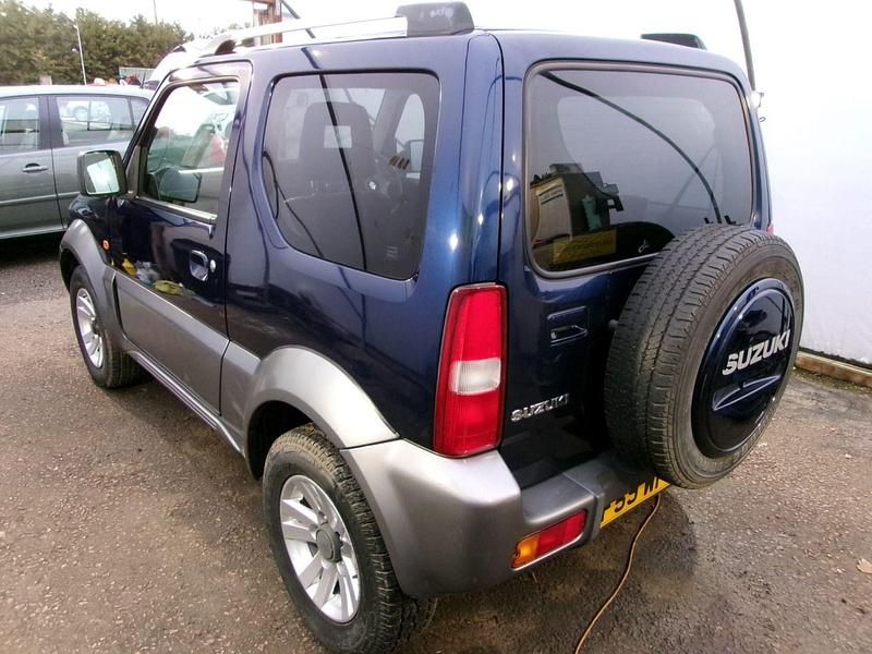 Used Suzuki Jimny SZ4 85 HP (62 kW) 2009 Blue SUV