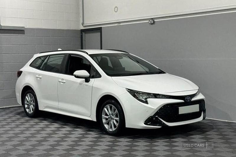 Used Toyota Corolla 2025 White Estate