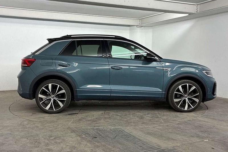 Używany VW T-Roc R-line 150 KM (110 kW) 2023 Niebieski SUV