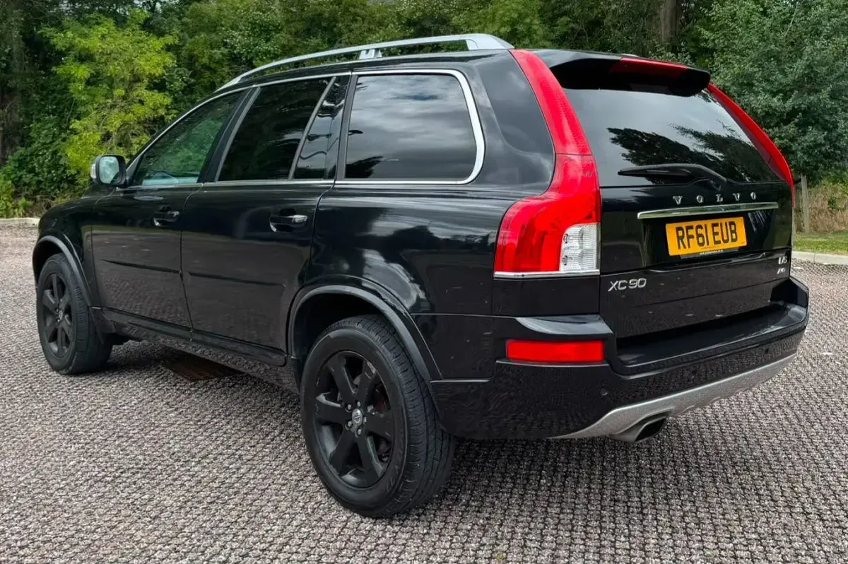 Used Volvo XC90 SE 200 HP (147 kW) 2012 Black SUV