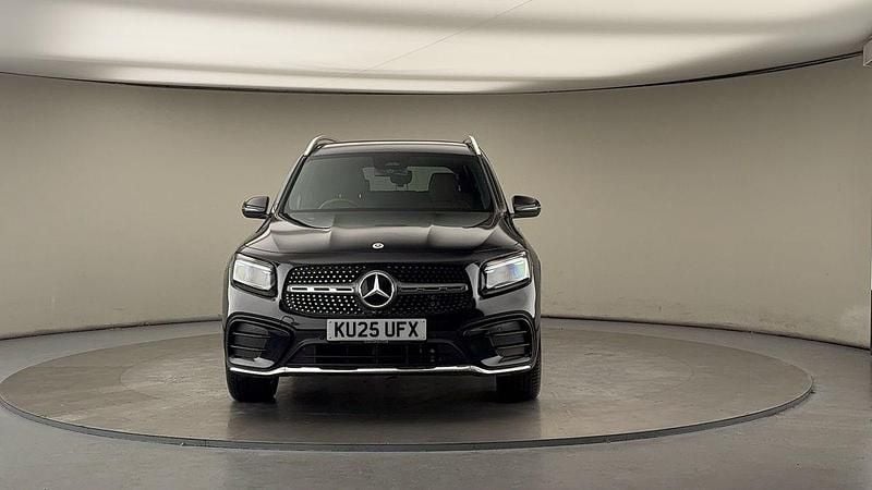 Used Mercedes GLB200 Executive 161 HP (118 kW) 2025 Cosmos black SUV