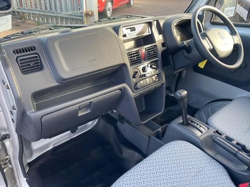 Used Suzuki Carry 2023 Silver Pickup