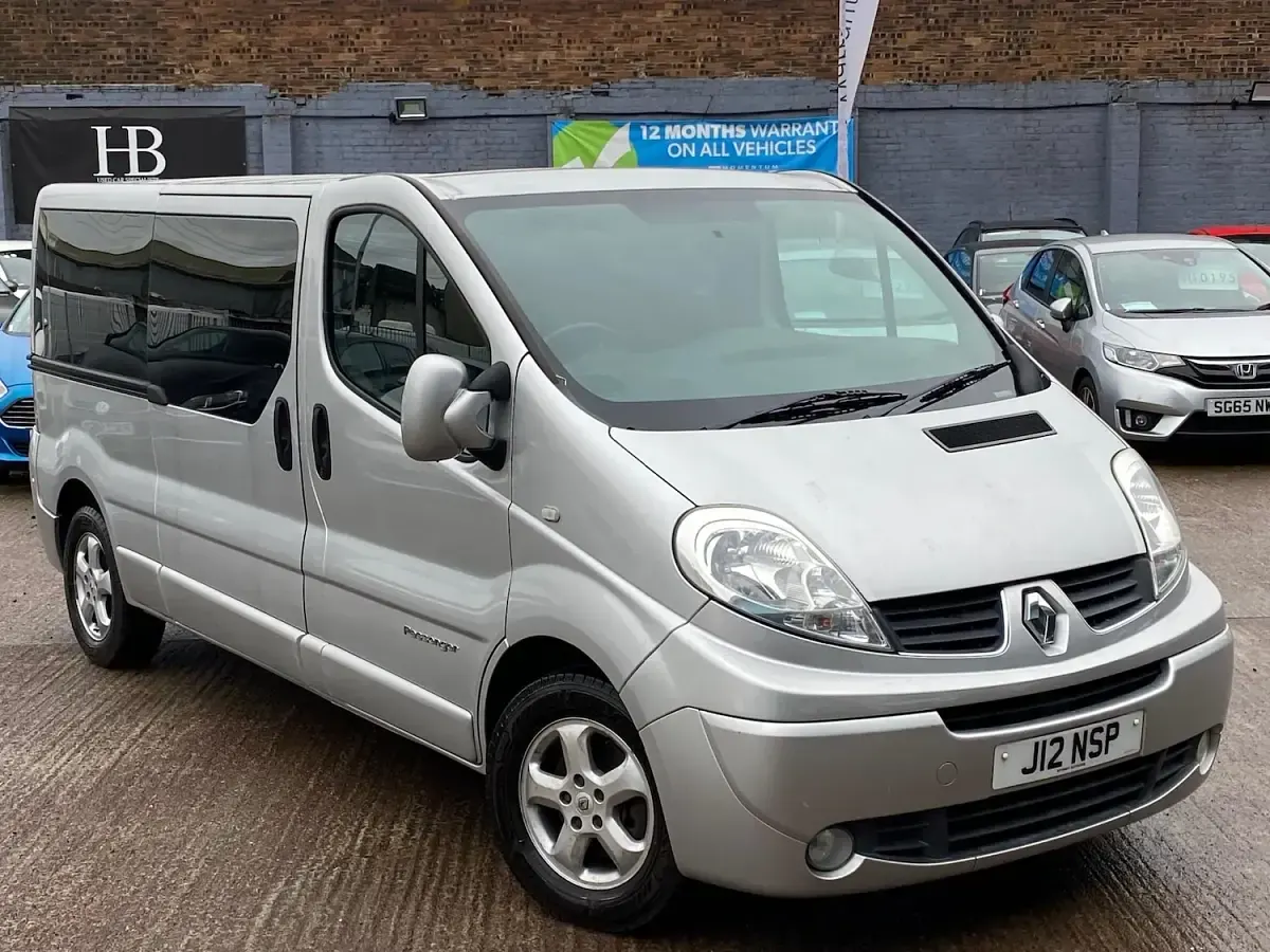 Used Renault Trafic 115 HP (84 kW) 2012 Silver MPV