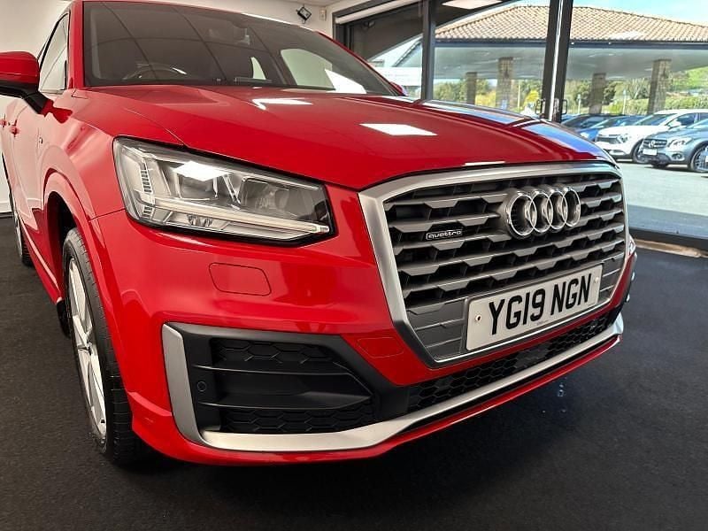 Used Audi Q2 S-Line 190 HP (139 kW) 2019 Red SUV