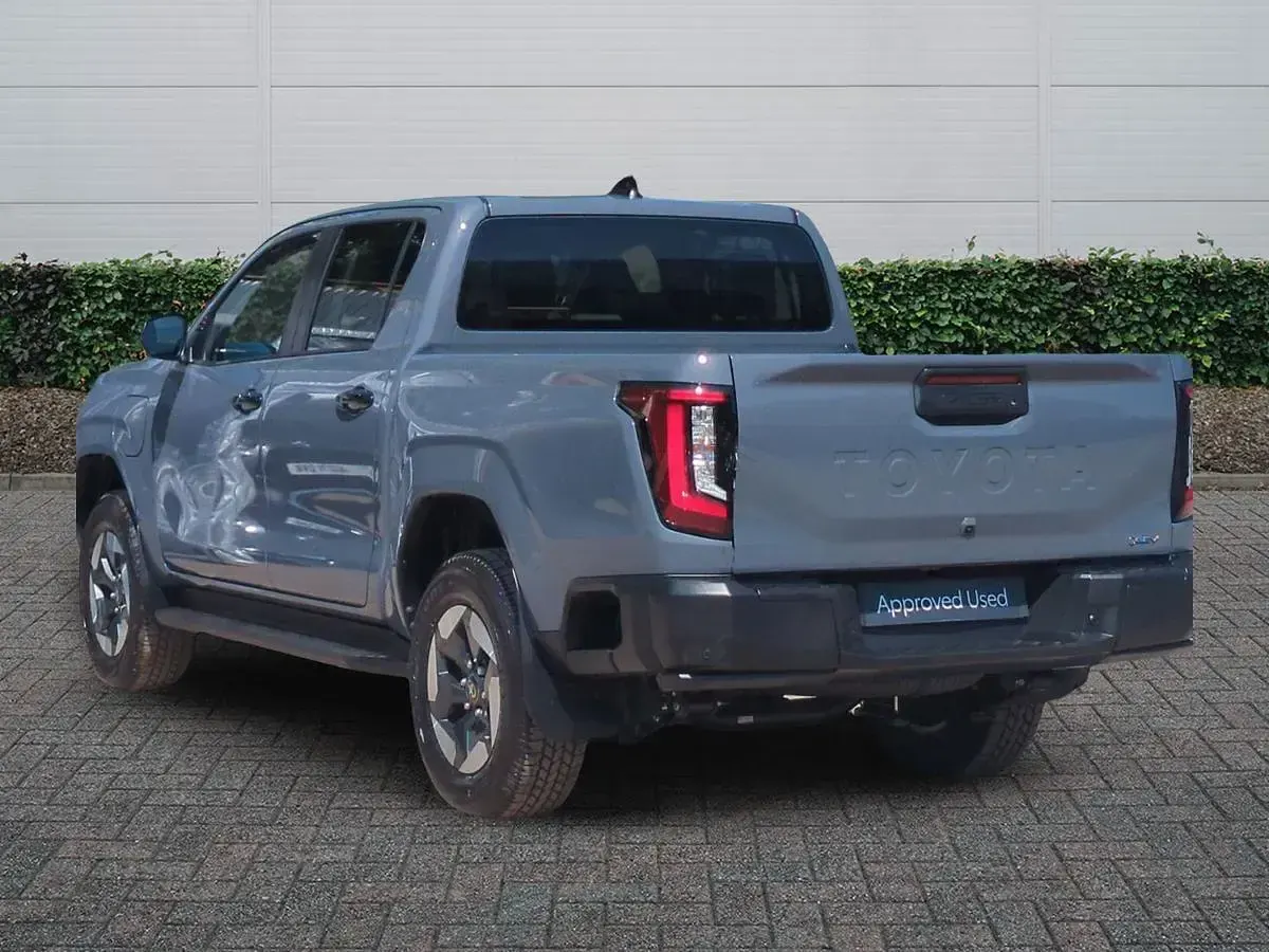 New Toyota HiLux 144 kW (196 HP) 2026 Grey Pickup