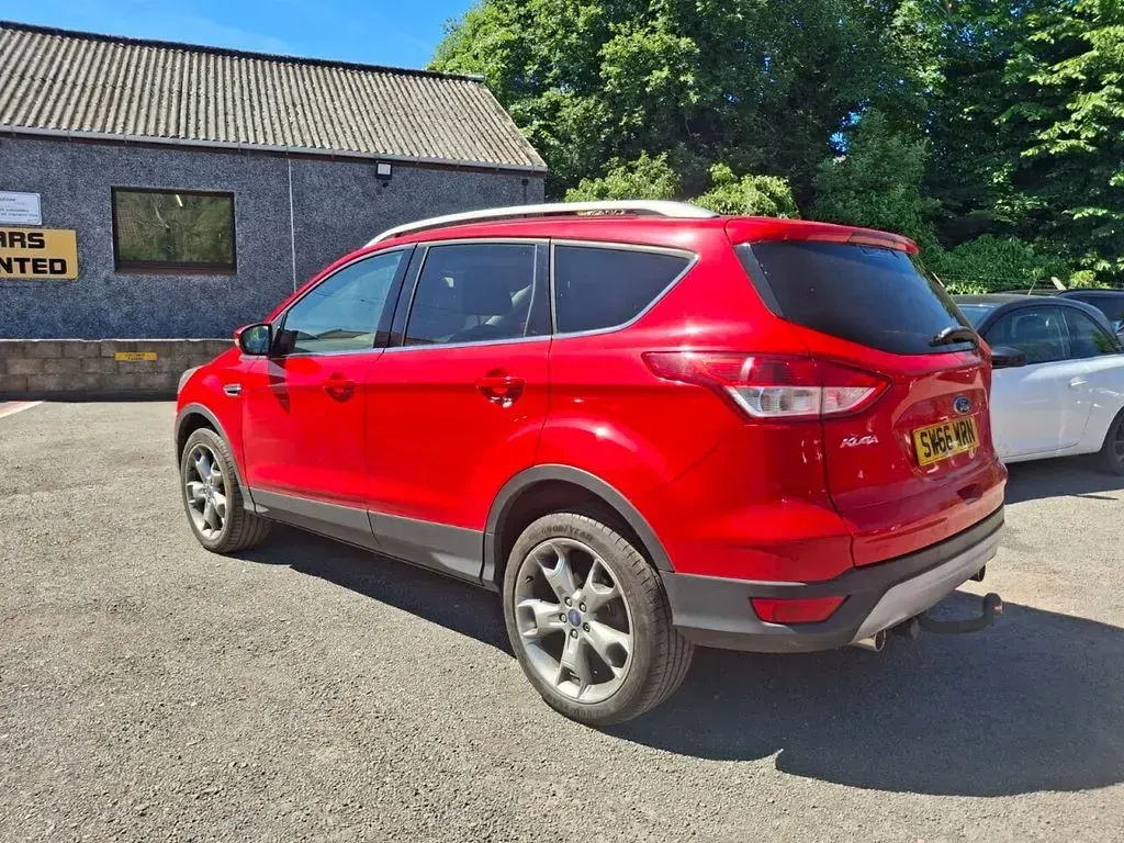Used Ford Kuga Titanium 2016 Red SUV