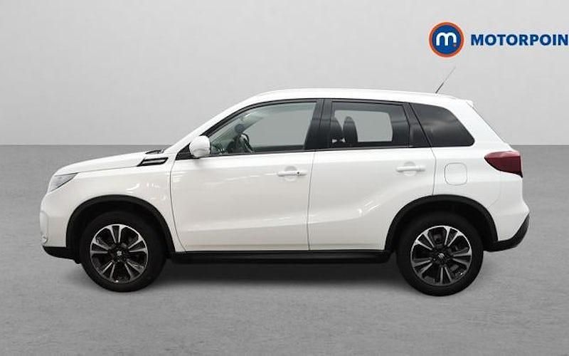 Used Suzuki Vitara SZ5 129 HP (94 kW) 2023 White Estate