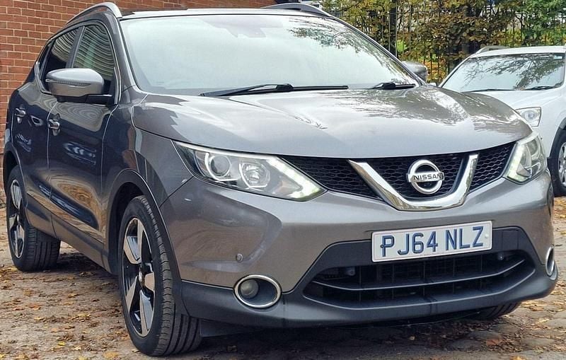 Grey Used 2015 Nissan Qashqai N-TEC SUV | £5,325 (Fair price) - Image 1/4