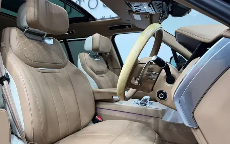 Used Land Rover Range Rover 510 HP (375 kW) 2023 Mauve/purple SUV