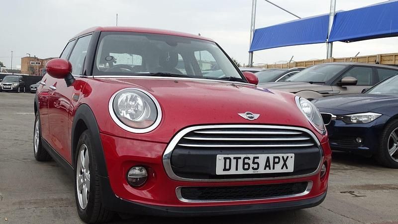 Red Used 2016 Mini One D Hatch Hatchback | £4,195 (Good price) - Image 1/2