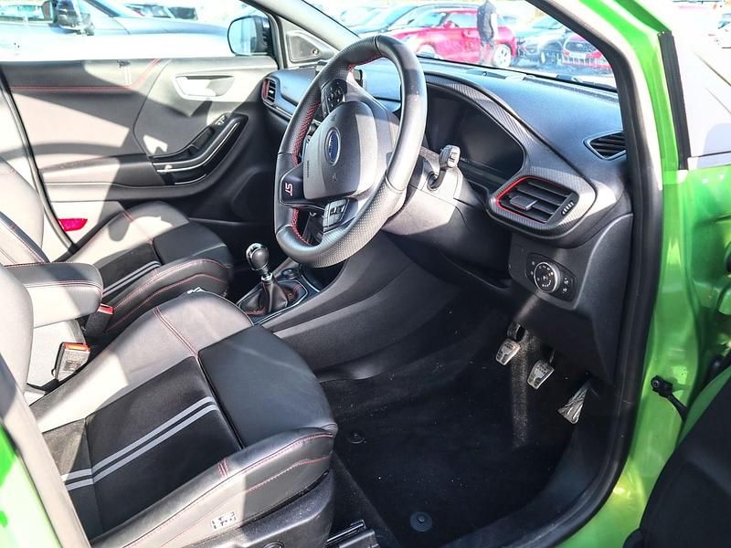 Used Ford Puma ST 200 HP (147 kW) 2022 Mean green SUV