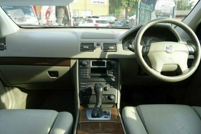 Usado Volvo XC90 163 HP (119 kW) 2004 SUV