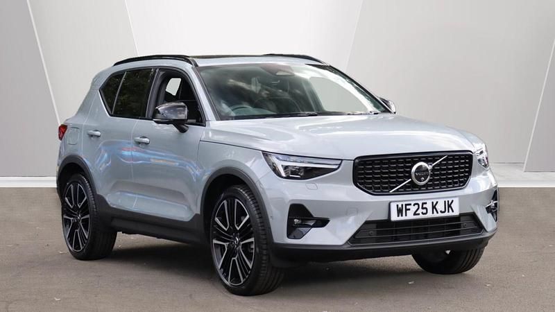 Grey Used 2025 Volvo XC40 Ultra SUV | £37,750 (Expensive) - Image 1/4