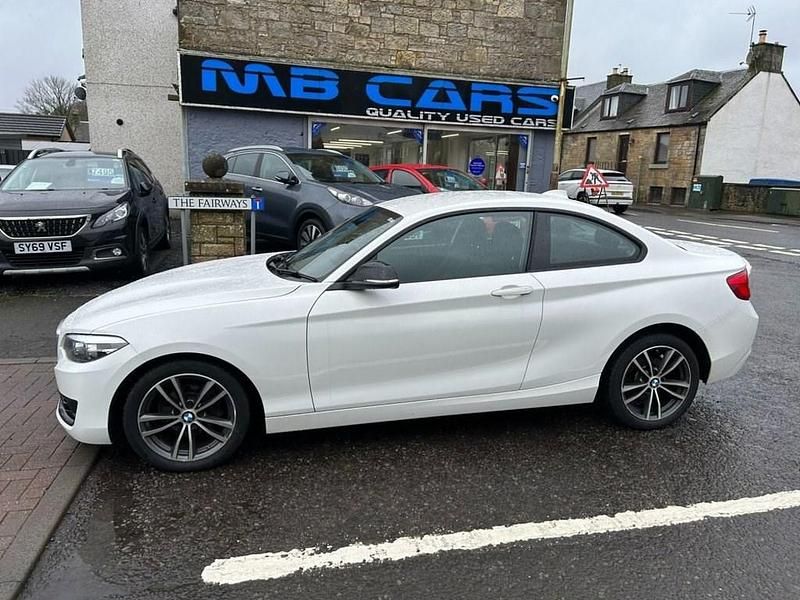 Used BMW 218 Sport Line 150 HP (110 kW) 2017 White Coupe