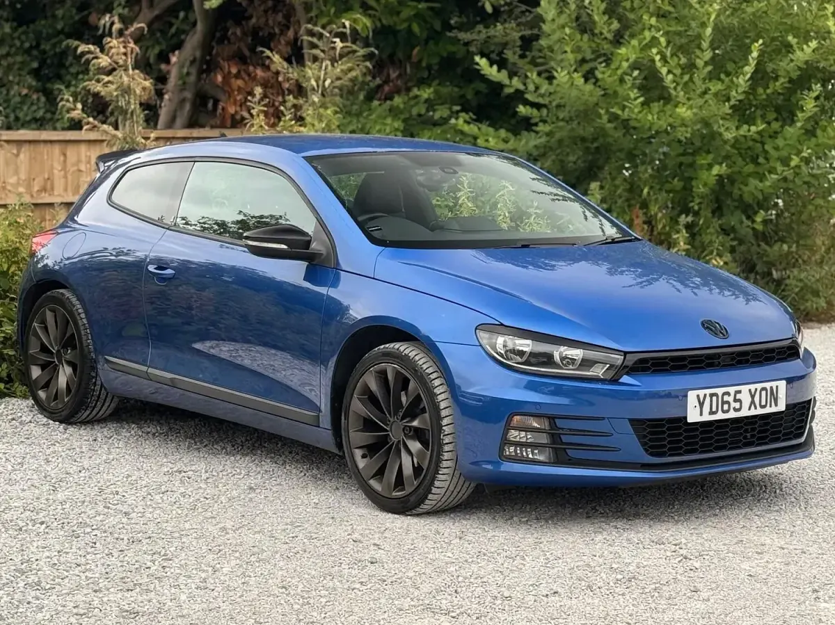 Used VW Scirocco GT 125 HP (91 kW) 2015 Blue Coupe