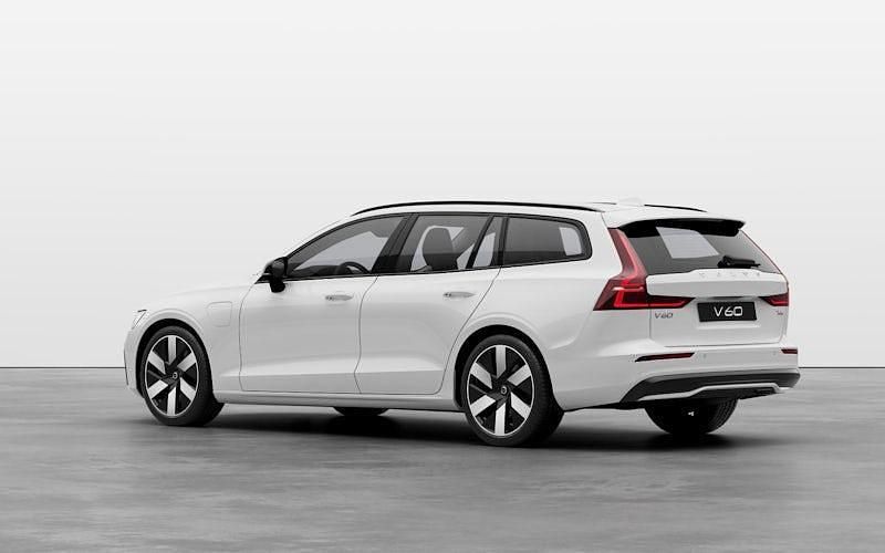 New Volvo V60 Plus 334 HP (245 kW) 2026 Estate