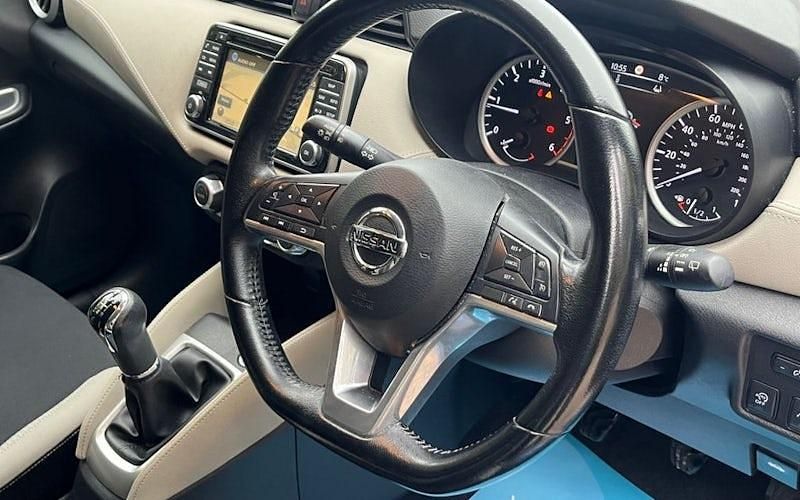 Used Nissan Micra Tekna 90 HP (66 kW) 2018 Blue Hatchback