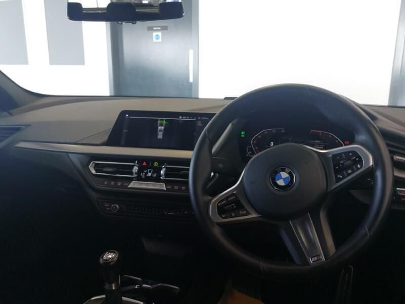 Used BMW 118 M Sport 140 HP (102 kW) 2023 White Hatchback