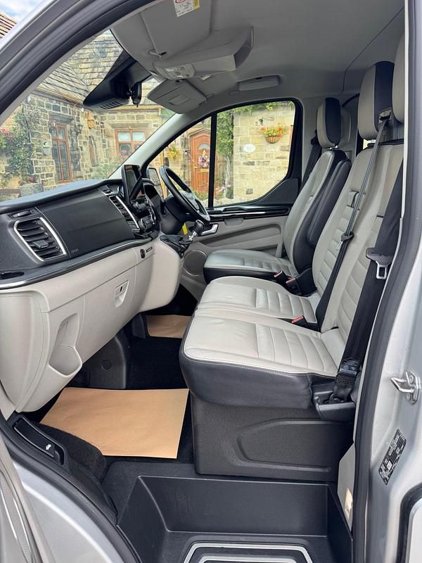 Used Ford Tourneo Custom Titanium 2022 Silver Van