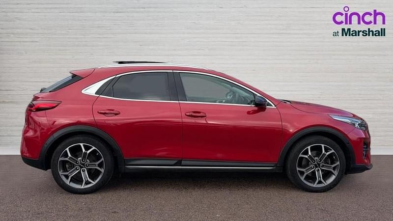 Used Kia XCeed 158 HP (116 kW) 2022 Red SUV