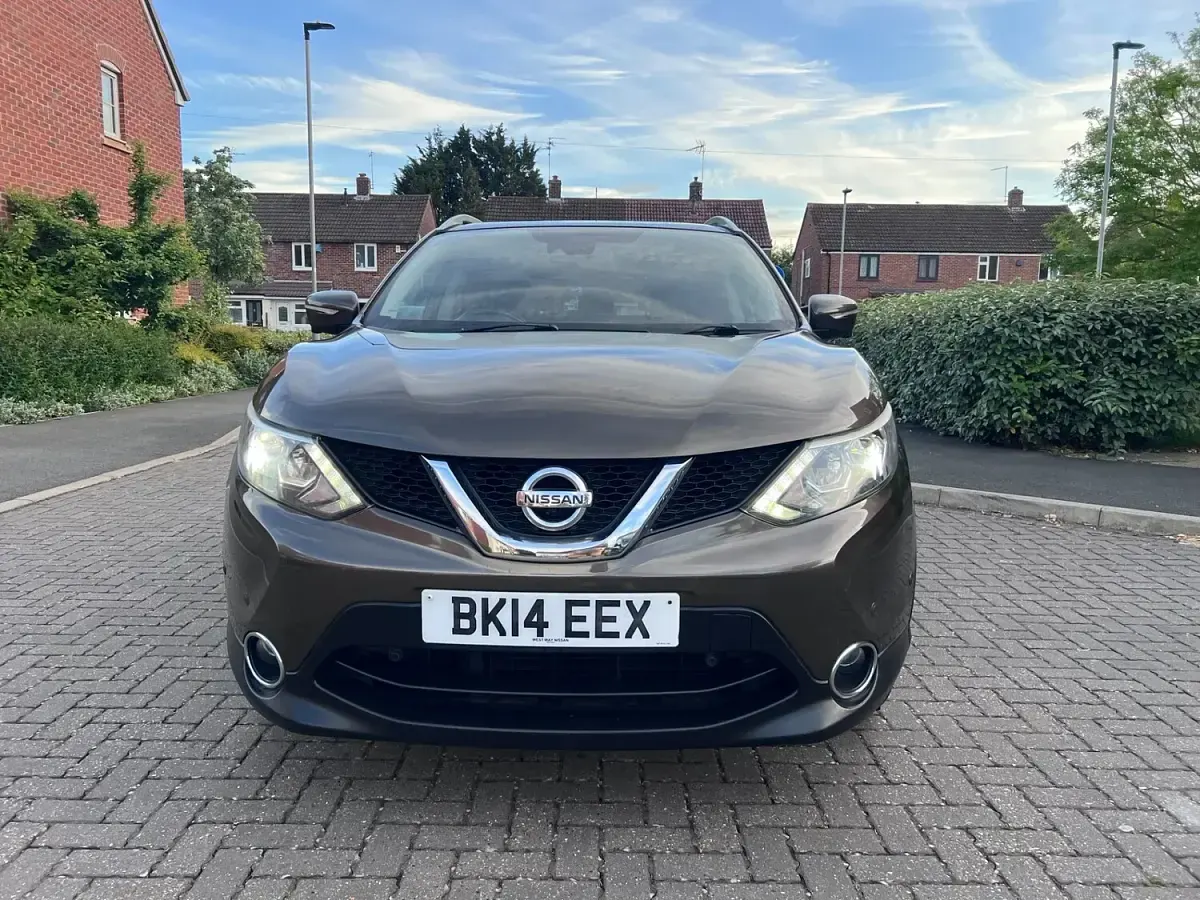 Used Nissan Qashqai Tekna 2014 Beige SUV