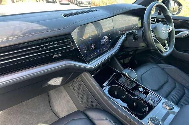 Used VW Touareg Black Edition 286 HP (210 kW) 2023 Grey SUV