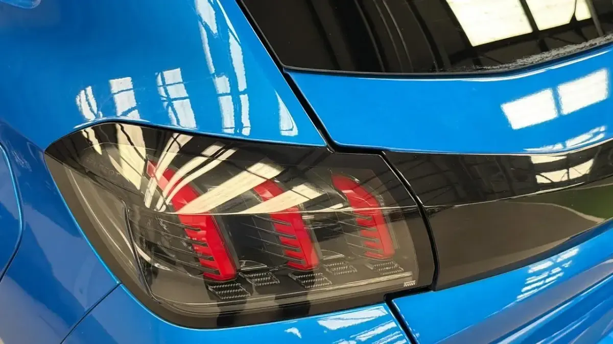 Used Peugeot 208 Allure+ 99 HP (72 kW) 2023 Blue Hatchback