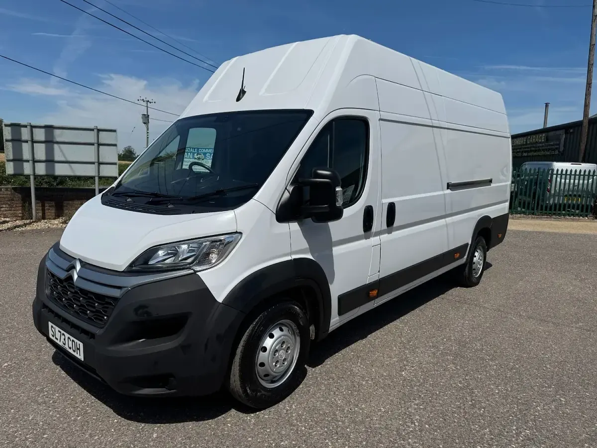Used Citroën Relay 140 HP (102 kW) 2023 White Van