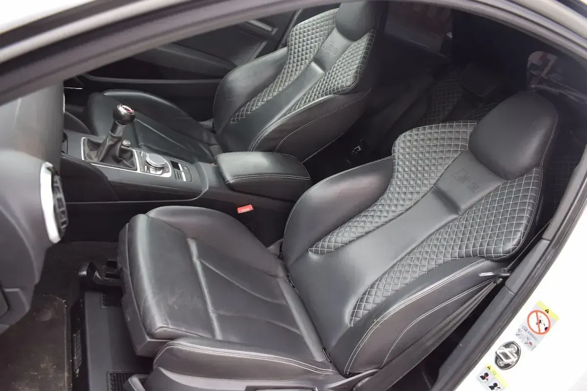 Used Audi S3 Sportback Sport 300 HP (220 kW) 2013 White Hatchback