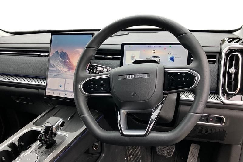 Used Jaecoo 7 147 HP (108 kW) 2025 Silver SUV