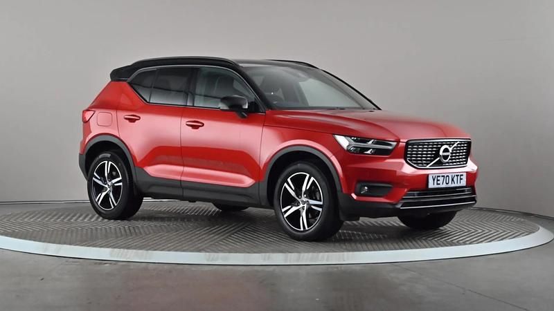 Red Used 2020 Volvo XC40 R-Design SUV | £24,198 (Fair price) - Image 1/4