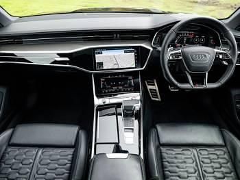 Usado Audi RS6 Advanced 600 CV (441 kW) 2020 Negro Familiar