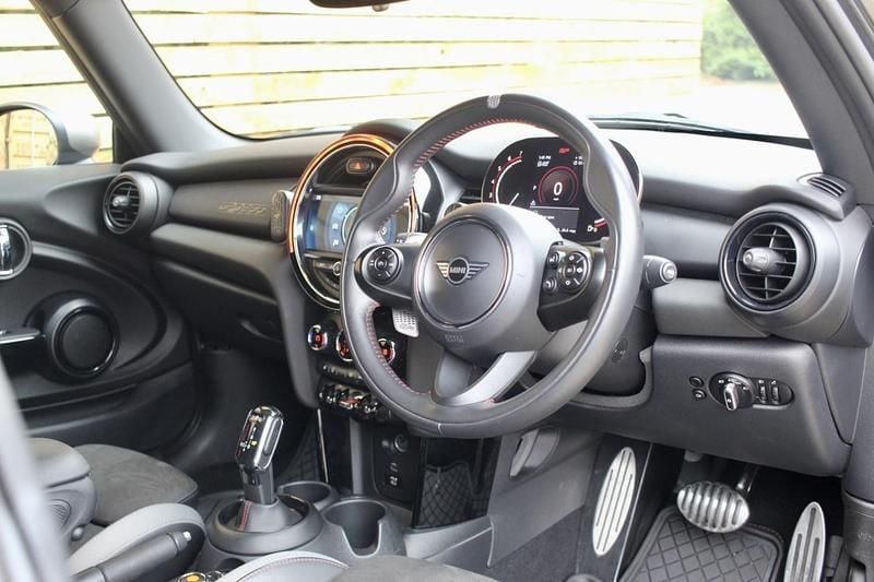 Usado Mini John Cooper Works Hatch 2020 Gris Utilitario