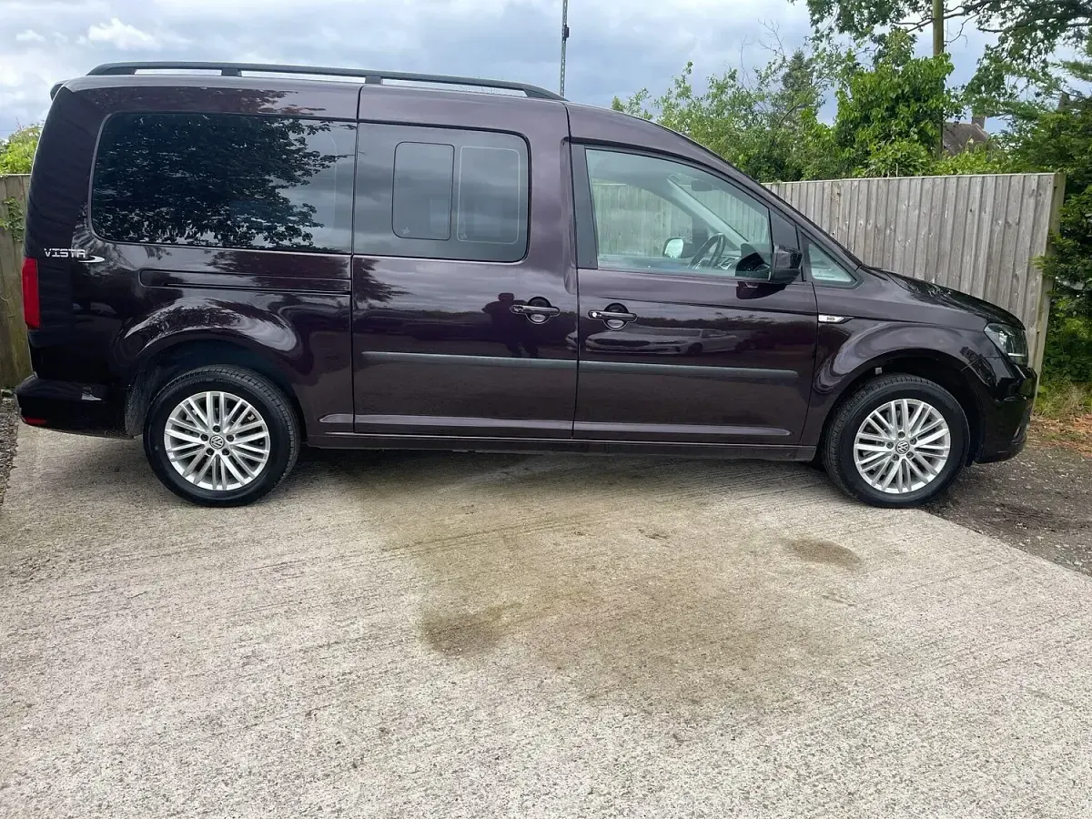 Used VW Caddy Maxi Life 2019 Mauve/purple MPV