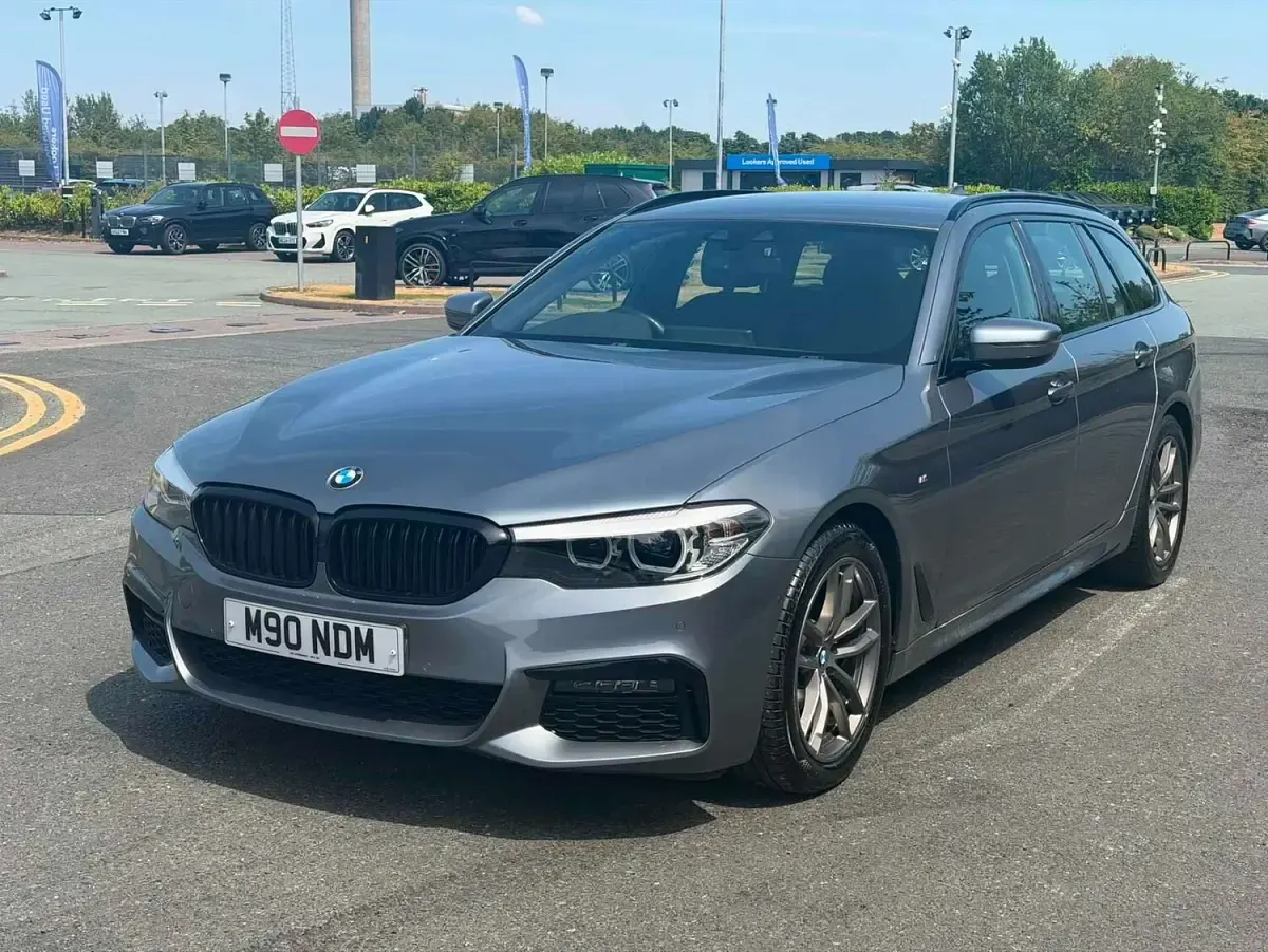 Used BMW 520 M Sport 187 HP (137 kW) 2018 Blue Estate