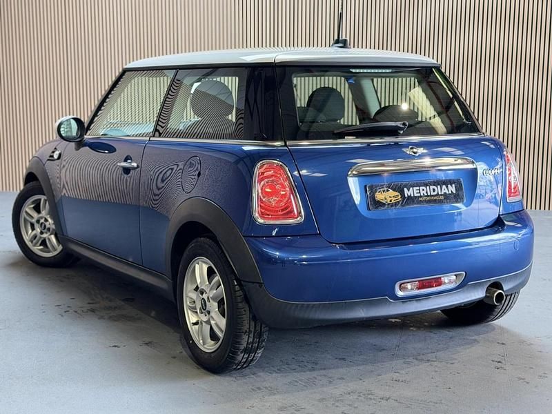 Used Mini Cooper Hatch 122 HP (89 kW) 2012 Hatchback