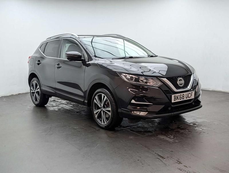 Used Nissan Qashqai N-Connecta 115 HP (84 kW) 2018 Black SUV