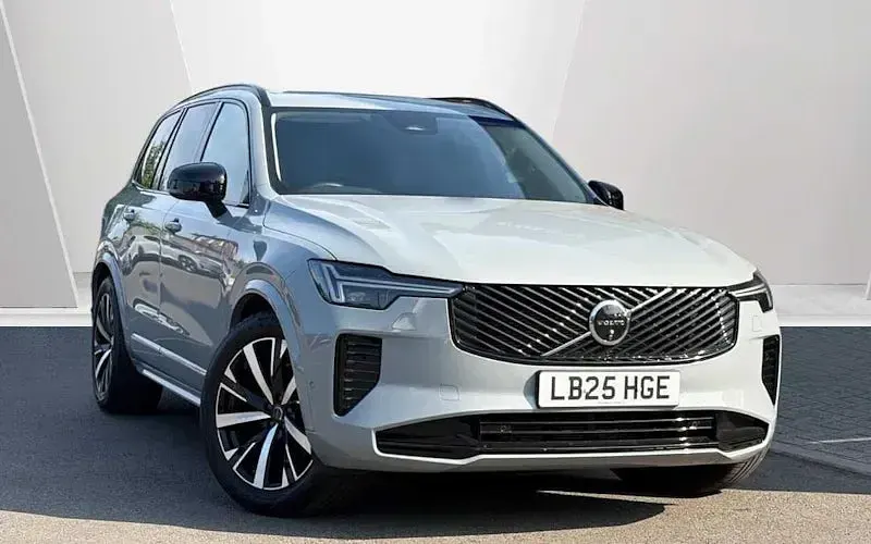 Used Volvo XC90 Plus 250 HP (183 kW) 2025 SUV