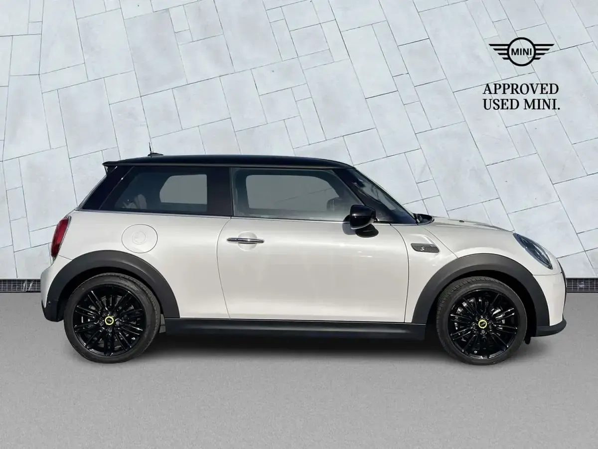 Used Mini Cooper S Hatch 135 kW (184 HP) 2023 White Hatchback