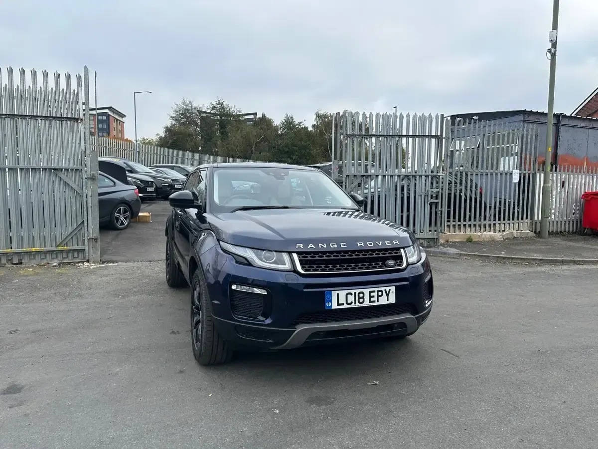 Usado Land Rover Range Rover evoque SE 150 HP (110 kW) 2018 Azul SUV