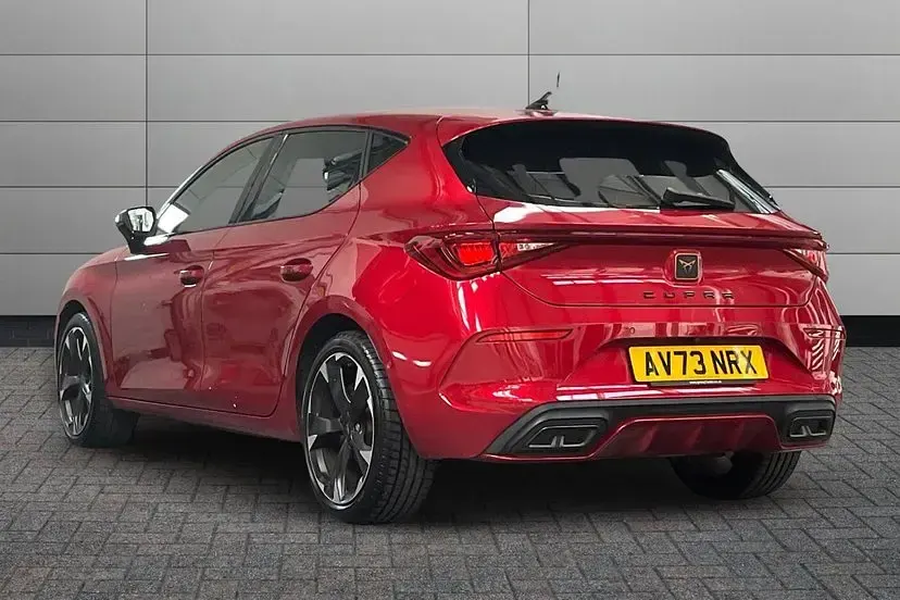 Used Cupra Leon 150 HP (110 kW) 2023 Desire red Hatchback