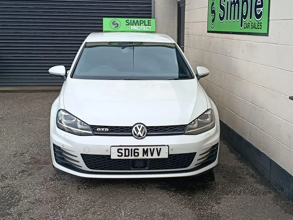 Used VW Golf VII GTD 2016 White Hatchback