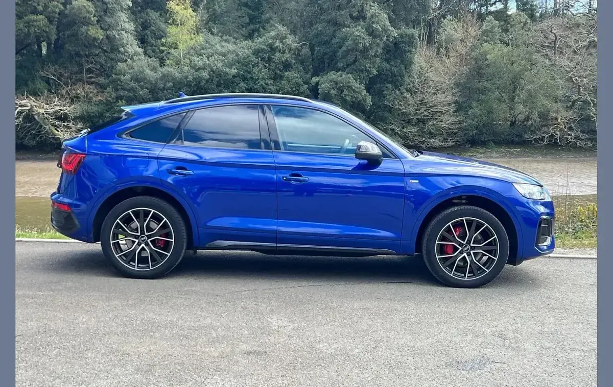 Used Audi Q5 Sportback Comfort 295 HP (216 kW) 2021 Blue SUV