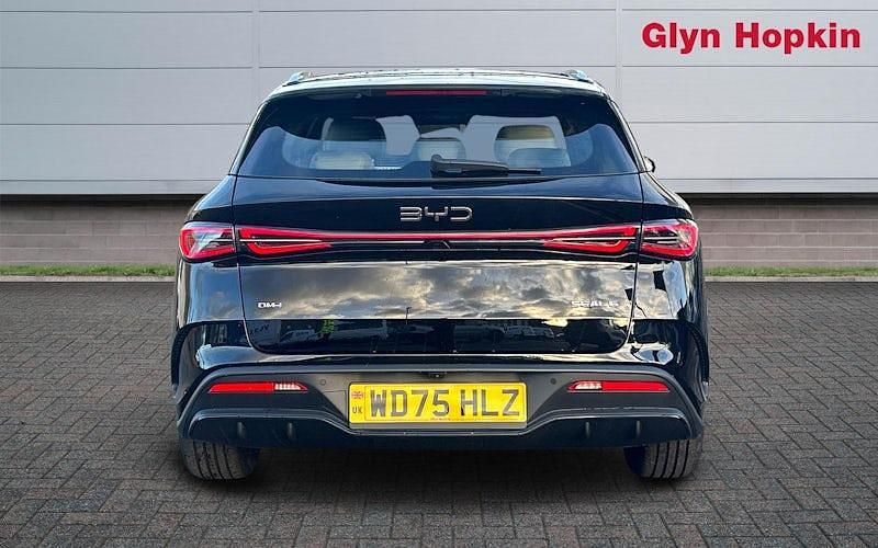 Used BYD Seal Boost 184 HP (135 kW) 2025 Black Estate