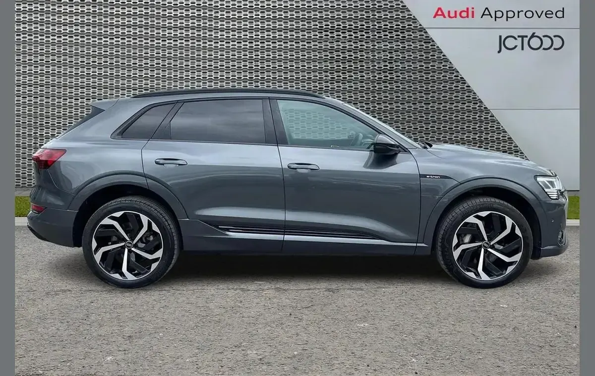 Used Audi e-tron Black Edition 300 kW (408 HP) 2022 Grey SUV