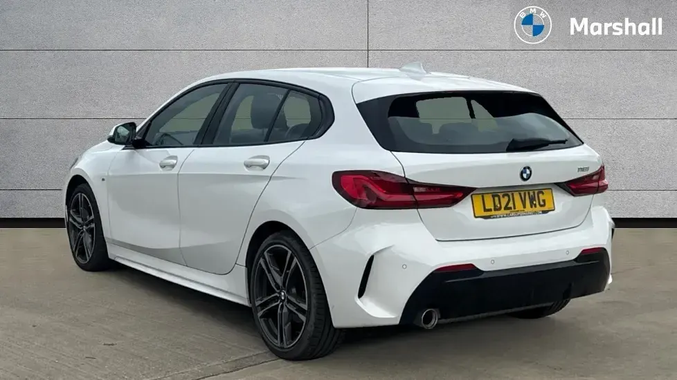 Used BMW 118 M Sport 134 HP (98 kW) 2021 White Hatchback