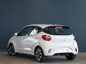 Used Hyundai i10 Advanced 2024 White Hatchback