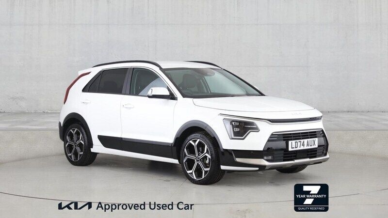 White Used 2024 Kia Niro 3 SUV | £25,950 (Fair price) - Image 1/4