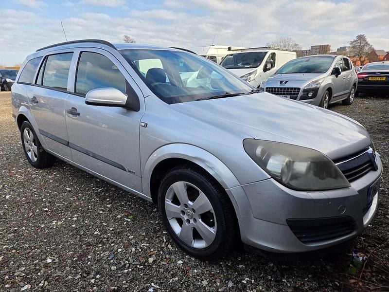 Used Vauxhall Astra 2006 Silver Estate