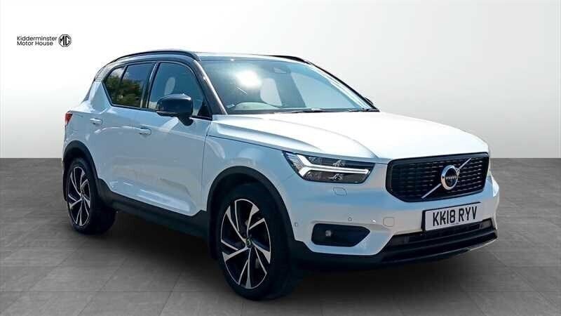 White Used 2018 Volvo XC40 R-Design Pro SUV | £21,499 (Fair price) - Image 1/4